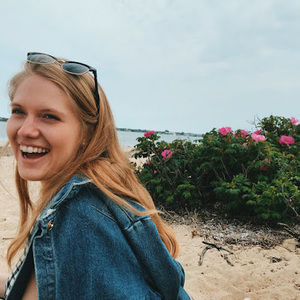 Meet your Posher, Clara